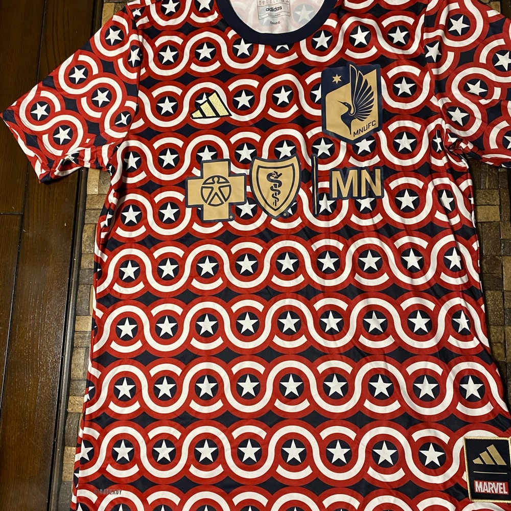 Adidas MLS Minnesota United FC Marvel Captain America 2023 Jersey Size L